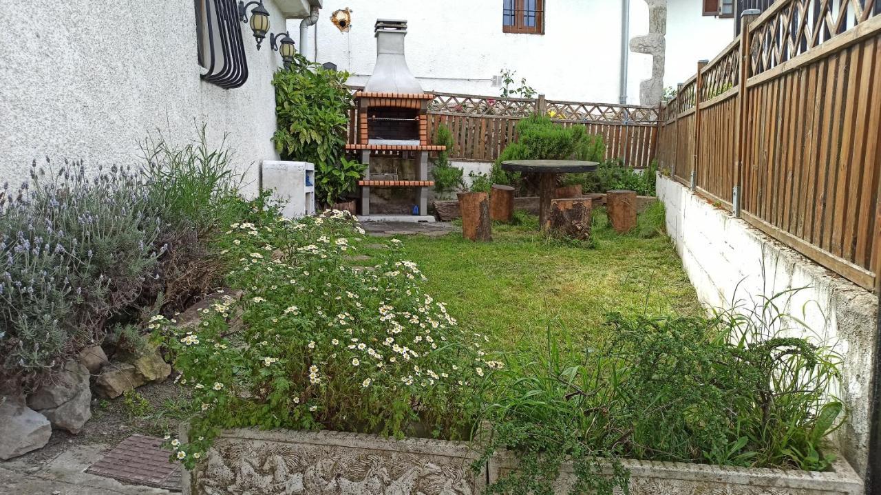 Casa Rural Zubiarena Satrustegui Bagian luar foto